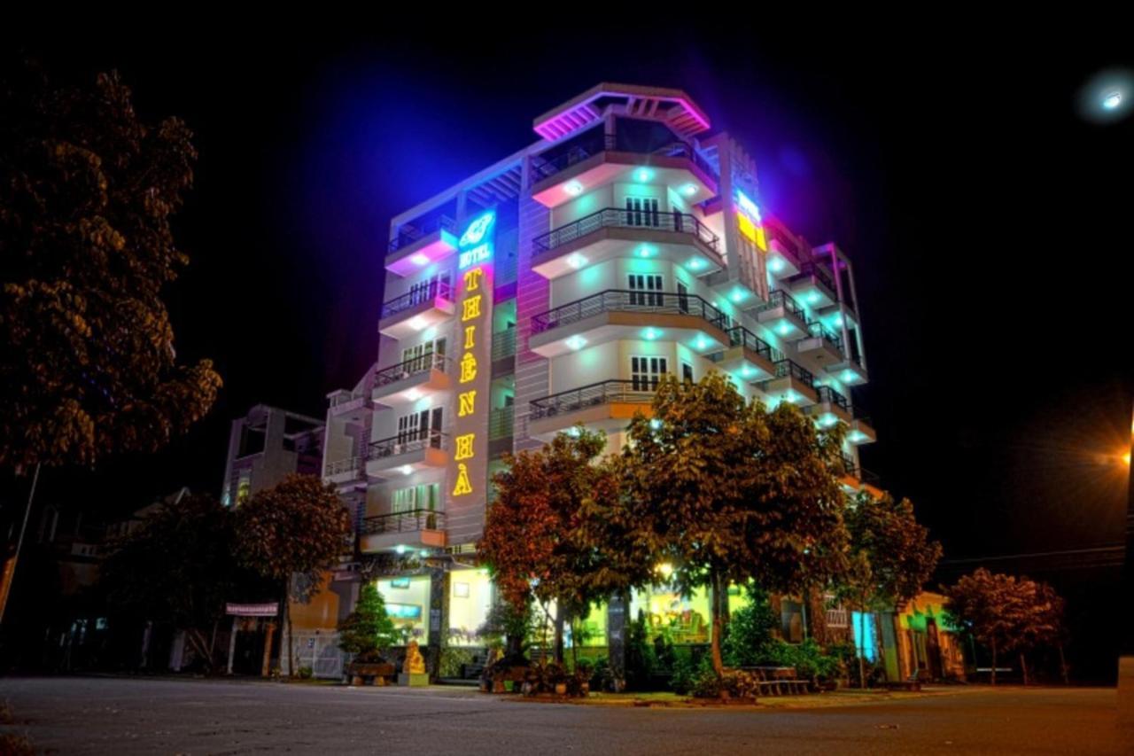 Thien Ha Hotel Thu Dau Mot エクステリア 写真